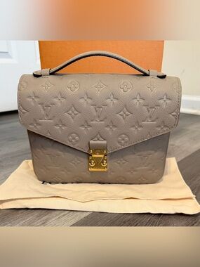 LOUIS VUITTON POCHETTE MÉTIS EMPREINTE LEATHER!